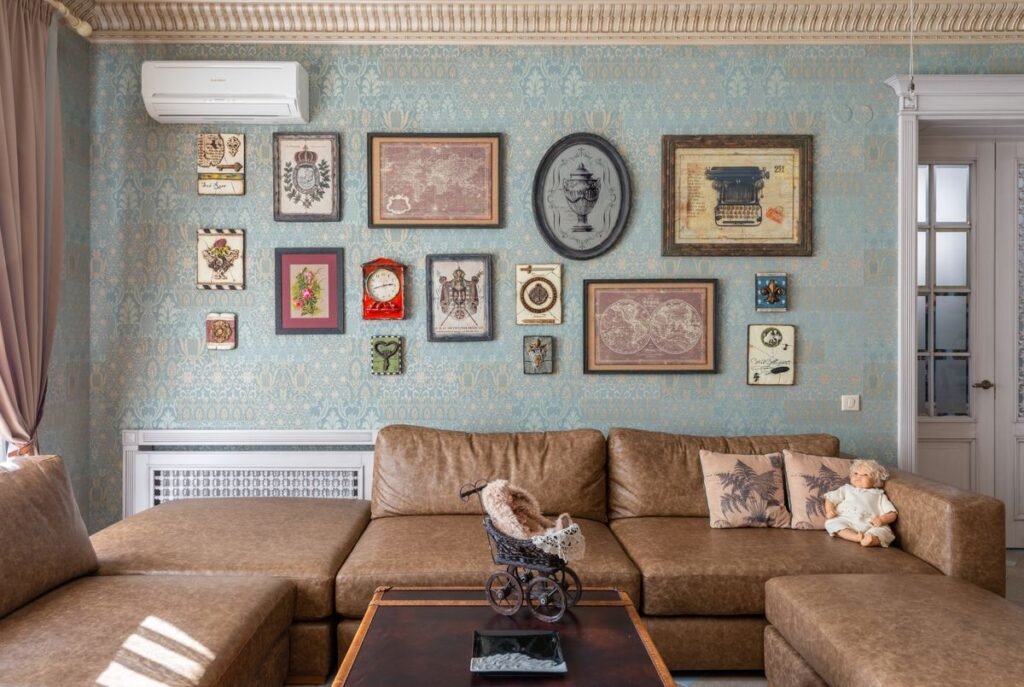 Vintage and modern living room decor